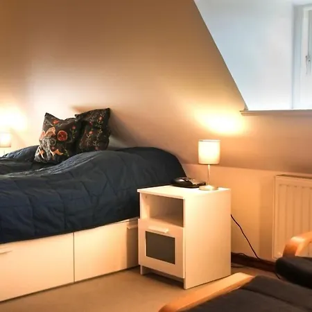 Poppenbuell Thatched House * Osterhever