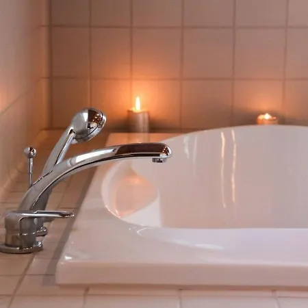 Poppenbuell Thatched House