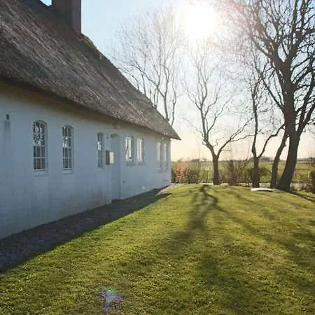 Poppenbuell Thatched House