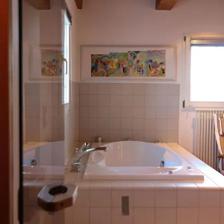 Poppenbuell Thatched House