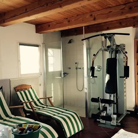 Poppenbuell Thatched House Osterhever