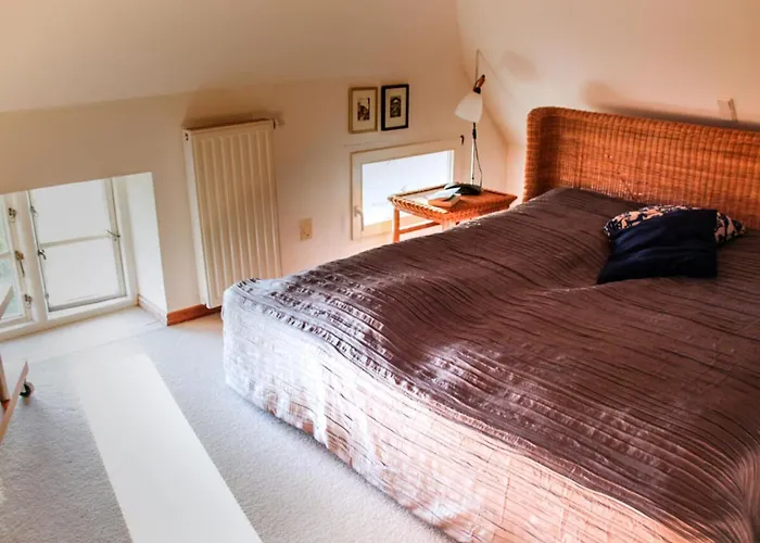 Poppenbuell Thatched House