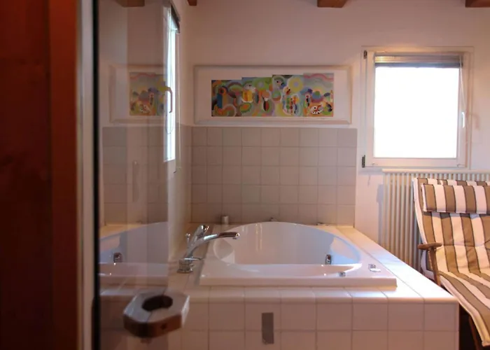 Poppenbuell Thatched House Casa de Férias *